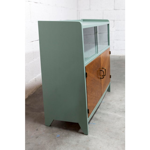 Mid-Century Modern Atypical Noble Green Low Display Cabinet, 1960s For Sale - Image 3 of 12