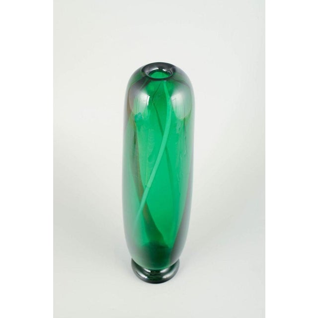 Scandinavian studio glass Large art glass vase, 1970s. Mouth-blown Scandinavian studio glass with a graduated colour...