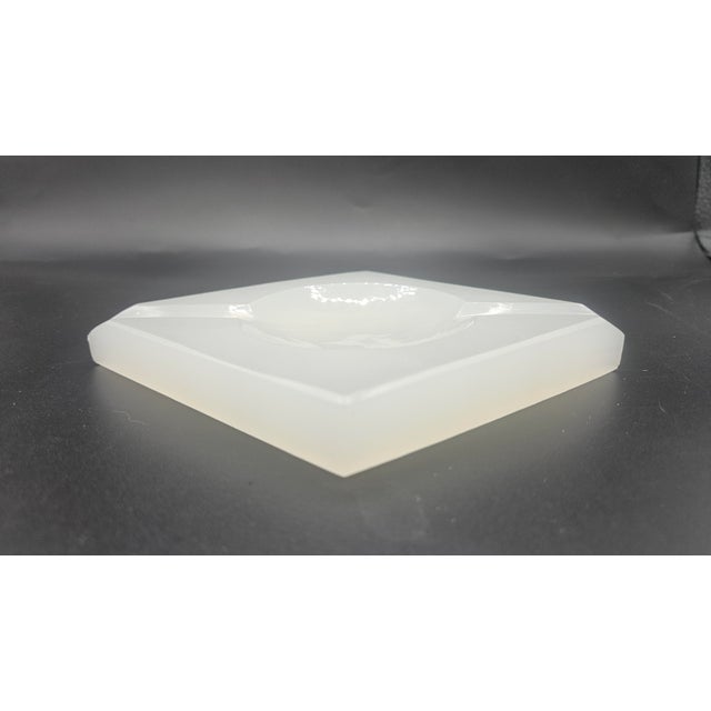 2000 - 2009 Vintage Alabaster Playing Card Symbol Diamond Shaped Ashtray For Sale - Image 5 of 9