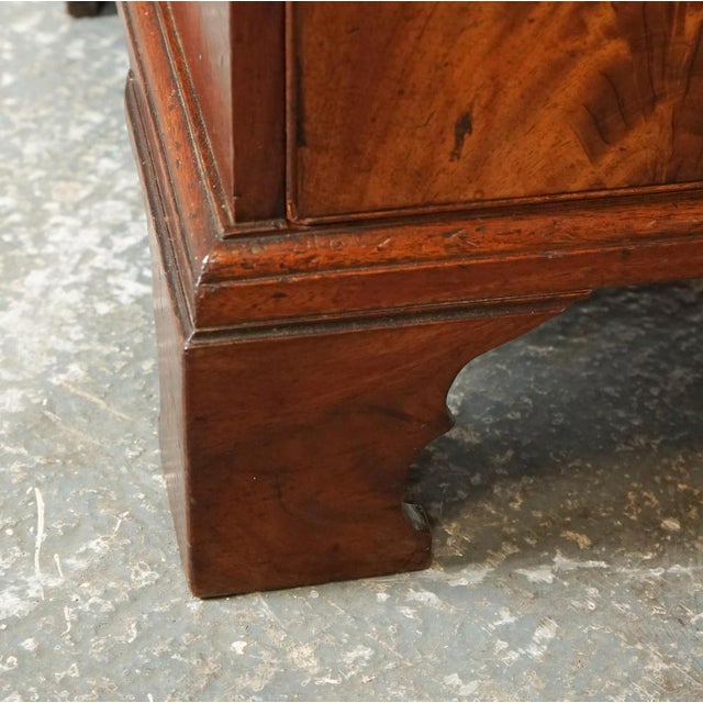 English Georgian Flamed Hardwood Linen Press Wardrobe, 1800s For Sale - Image 16 of 18