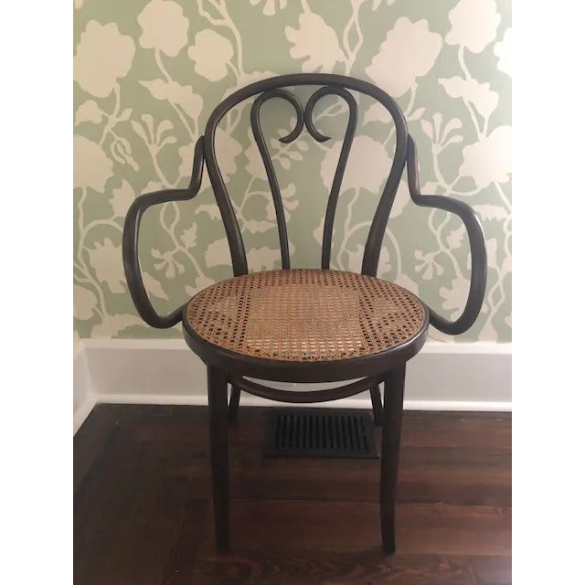 Beautifully restored Vintage Bentwood Thonet style chair from Poland. The chair is solid and very comfortable for dining...