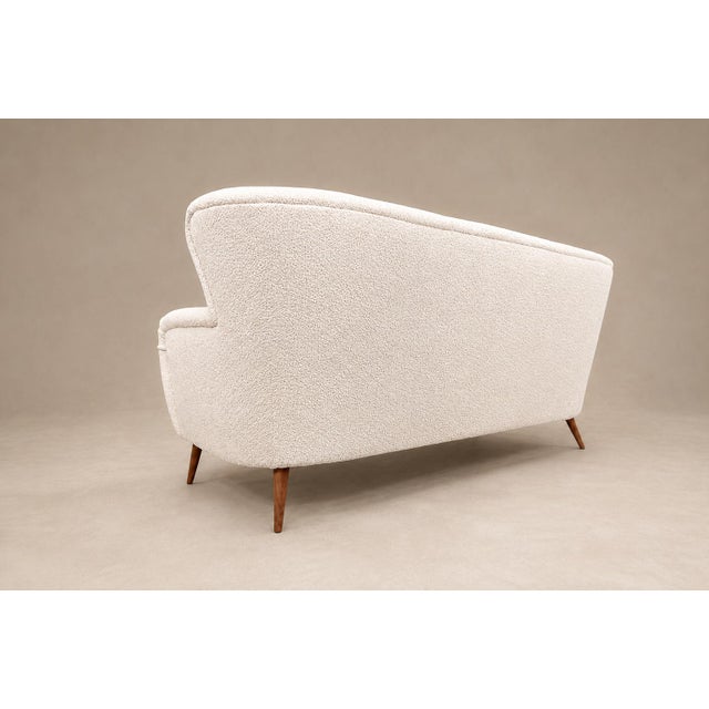 Brazilian Modern Sofa in Off-White Bouclé & Caviuna by Forma, Brazil, 1960s — Lot 51b For Sale - Image 10 of 18