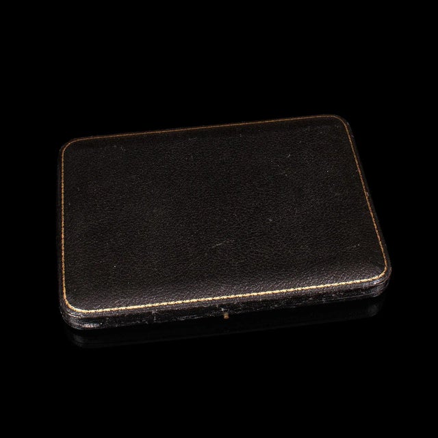 This is a vintage set of 12 cake forks. An English, silver case of afternoon tea cutlery, hallmarked to Sheffield, dated...