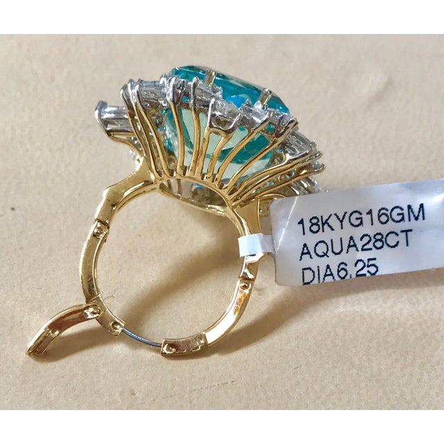 28 Carat Natural Aquamarine and Diamond Cocktail Ring 18 Karat Gold Adjustable For Sale In New York - Image 6 of 18
