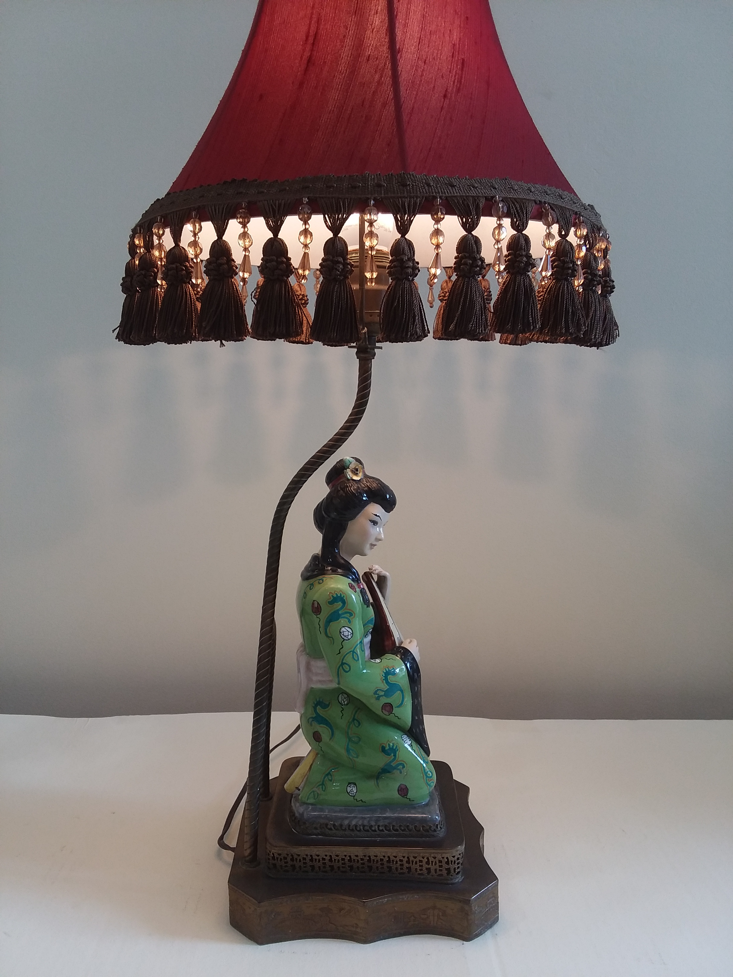 figurine table lamps antique