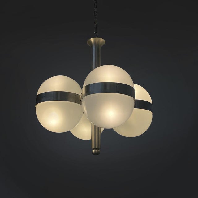 Italian mid-century modern chandelier Tetraclio by Sergio Mazza for Artemide, 1960s Tetraclio chandelier with four...