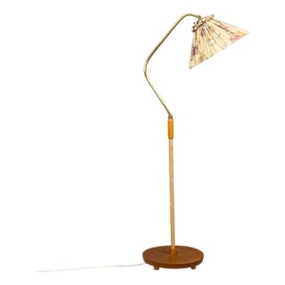 1940s Swedish Modern, Floor Lamp, Elm, Brass, Cord, Beige Fabric For Sale