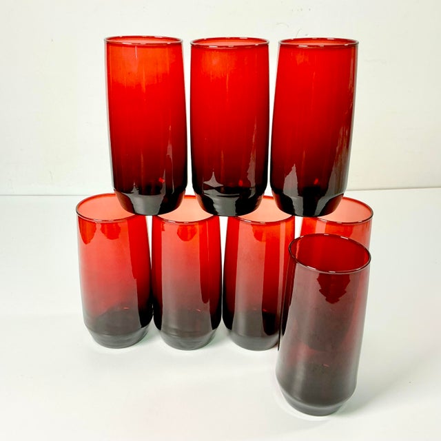 1940s Vintage Art Deco Boho Chic Hollywood Regency Ruby Red Tumbler Glasses - Set of 8 For Sale - Image 6 of 9