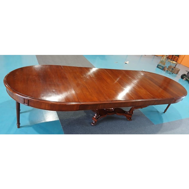 Oval Basket Table, 1960s, in Very Good conditions. Designed before 1890