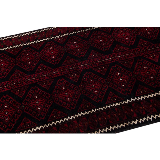 1960s Vintage Persian Shiraz Handmade Red Geometric Wool Rug For Sale In New York - Image 6 of 7