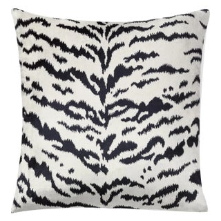 The House of Scalamandré Tigre Pillow, Off-White & Black For Sale