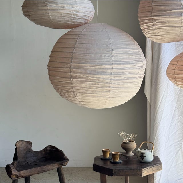 1980s Large Japanese Style Oval Flattened Pink Rattan and Natural Linen Pendant Light, 1980s For Sale - Image 5 of 18