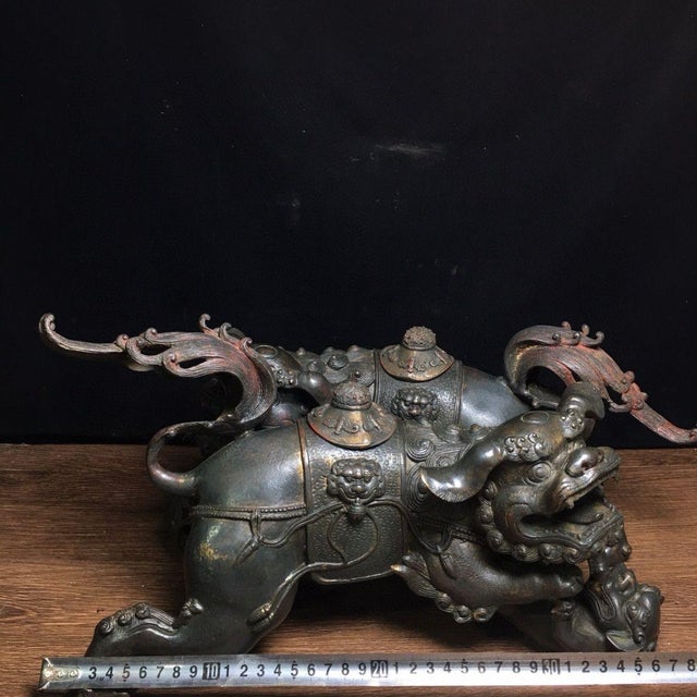 Pair of Large Bronze Guardian Lion Incense Burners – 15" Foo Dog Censers With Ball & Cub For Sale - Image 9 of 9