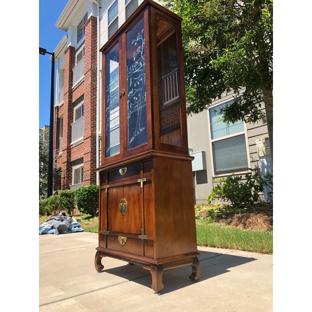 Mid-Century Modern 1970s Mid Century Modern Ming Pagoda Top Campaign China Cabinet For Sale - Image 3 of 13