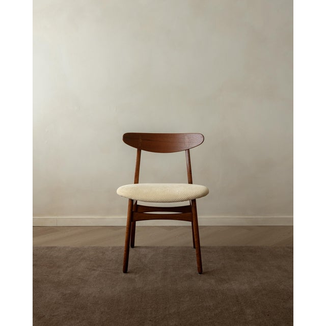 Brown Mid-Century Modern Teak CH30 Dining Chairs by Hans J. Wegner for Carl Hansen & Son, 1960s, Set of 4 For Sale - Image 8 of 18