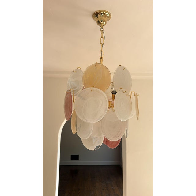 Murano Italian Murano Chandelier – 24 Disks in Rose, Yellow and White For Sale - Image 4 of 7