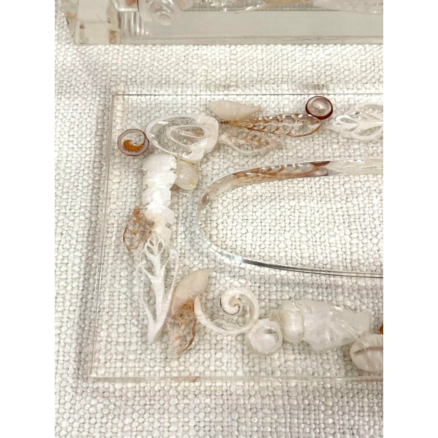 Nautical Vintage Thick Lucite Shell Encrusted Tissue Holder For Sale - Image 3 of 11