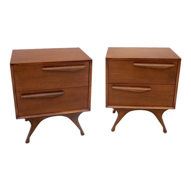 Pair of American Modern Walnut Sculptured Legs Pulls Two Drawers Nightstands For Sale