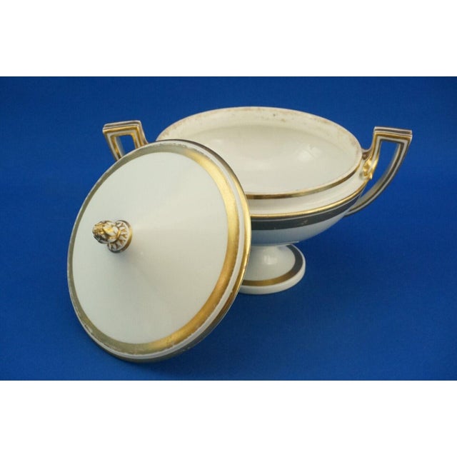 Rococo Potiche Vase in White Porcelain from Imperial House of Vienna, Austria, 1700s For Sale - Image 10 of 18