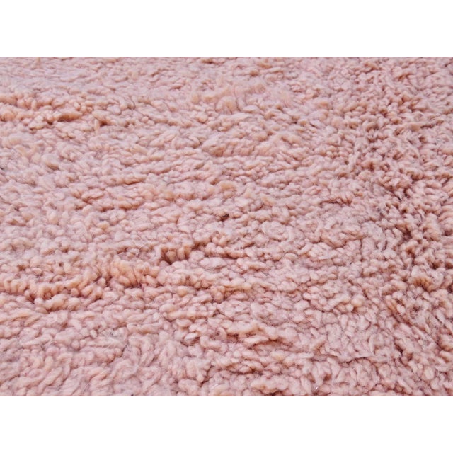 Moroccan Blush Wool Rug For Sale - Image 4 of 5