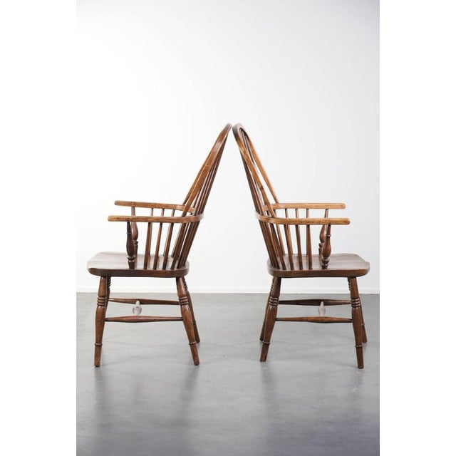 Antique English Windsor Stickback Chairs in Elm, 19th Century, Set of 2 For Sale - Image 4 of 15