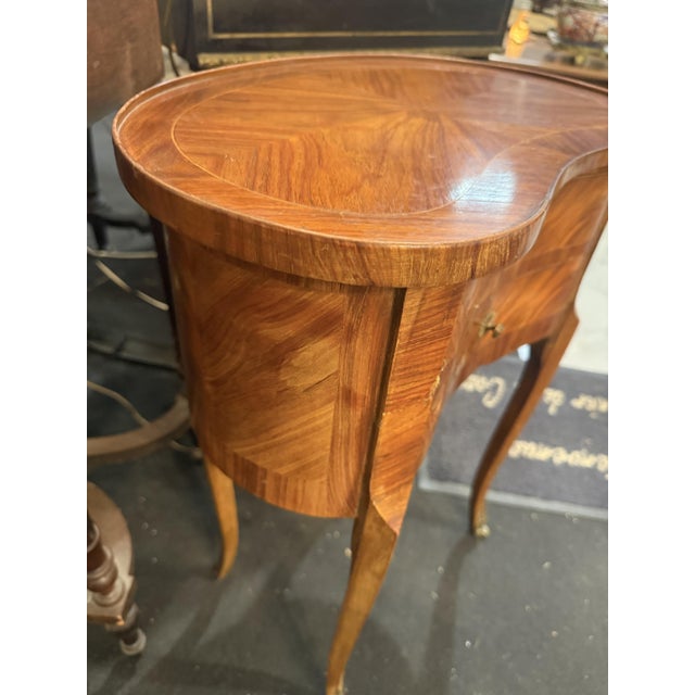 Inlaid Kidney Bedside Table, 1940s For Sale - Image 3 of 6