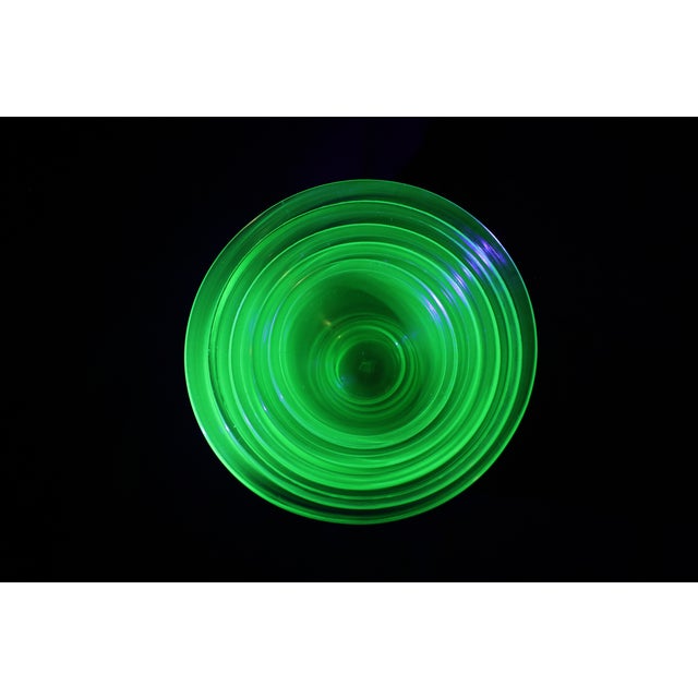 Hazel-Atlas Vintage Uranium Glass Glowing Nesting Bowls by Hazel Atlas - Set of 5 For Sale - Image 4 of 17