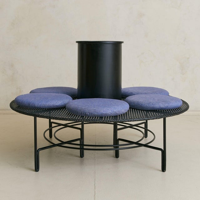French French Circular Iron Garden Bench with Cushions, 1950s For Sale - Image 3 of 6
