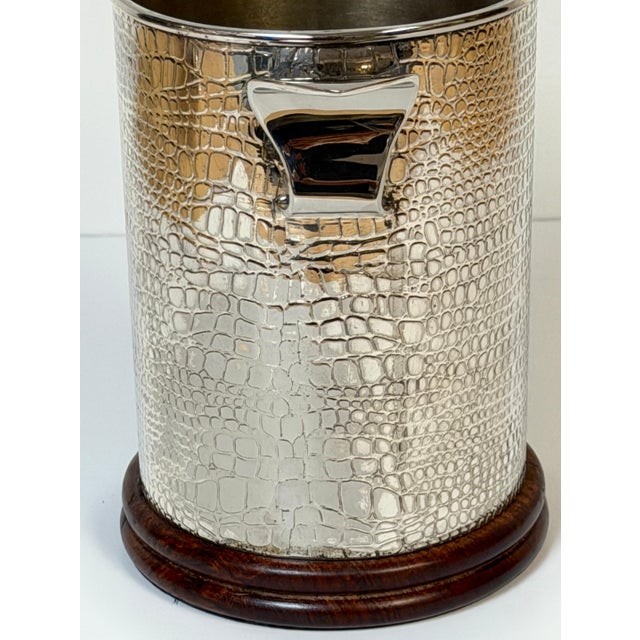 Early 20th Century Edwardian English Silver-Plate Alligator Skin Motif Wine Coaster on Wood Base For Sale In West Palm - Image 6 of 10