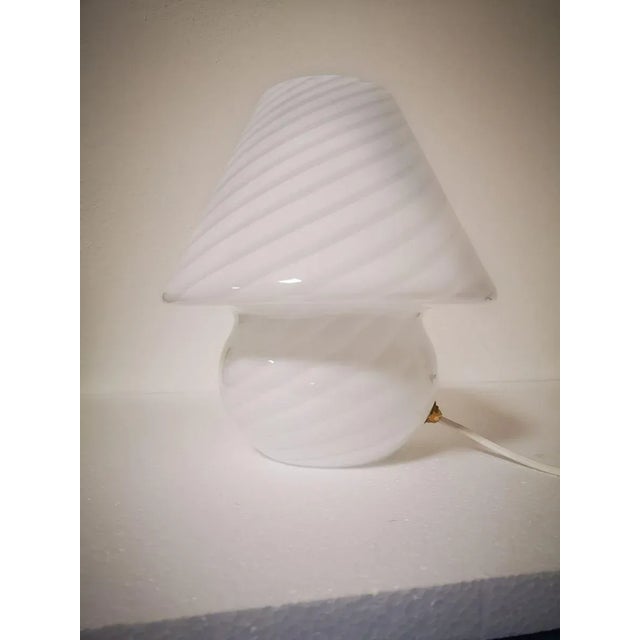 White Murano Swirl Mushroom Table Lamp, 1970s For Sale - Image 8 of 8