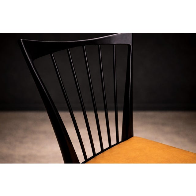 Set of 8 Dining Chairs in Hardwood & Leather, Giuseppe Scapinelli, 1950s - Lot 471 For Sale - Image 10 of 11