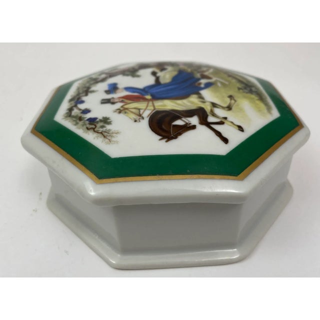 Elizabeth Arden Porcelain Box Southern Heirlooms Made in Japan For Sale - Image 4 of 12