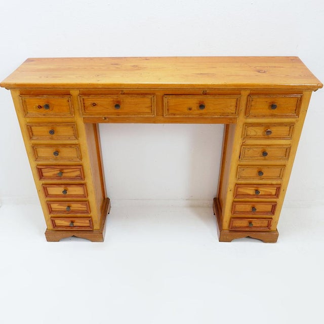 Beige English Pedestal Apothecary Cabinet in Pine, Early 20th Century For Sale - Image 8 of 17