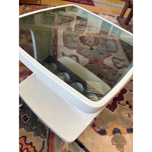 1970s Vintage Rolling Trolley in Plastic and Smoked Mirror, 1970s For Sale - Image 5 of 10