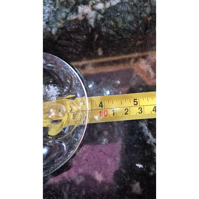 White Vintage Hand-Carved Chinese Clear Rock Crystal Guanyin Sculpture (Jg) For Sale - Image 8 of 8