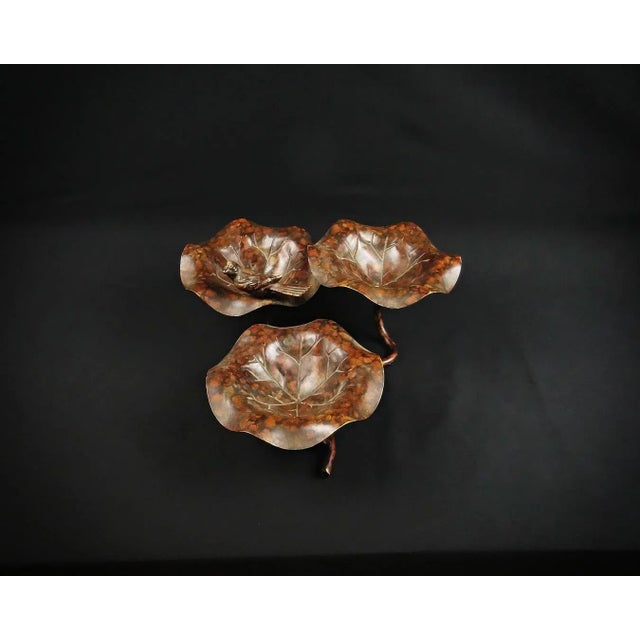 Black Leaf-Shaped 3-Tiered Lotus Bird Bath in Metal, 2000s For Sale - Image 8 of 14