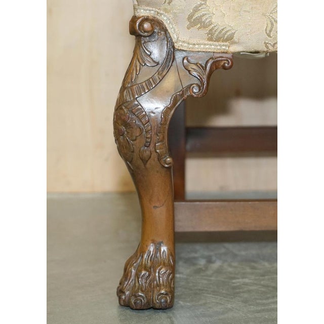 Irish George III Carved Gainsborough Armchair, 1880s For Sale - Image 9 of 18