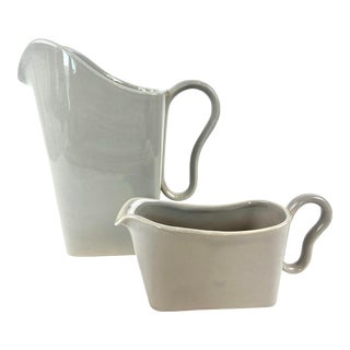 1940-1950s Franciscan Ware Tiempo Metropolitan Grey Ceramic Pitcher and Creamer Set- 2 Pieces For Sale