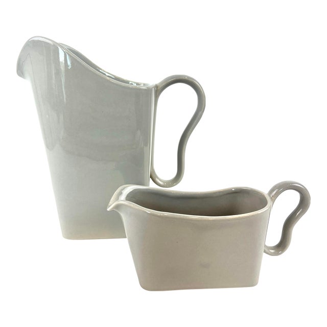 1940-1950s Franciscan Ware Tiempo Metropolitan Grey Ceramic Pitcher and Creamer Set- 2 Pieces For Sale