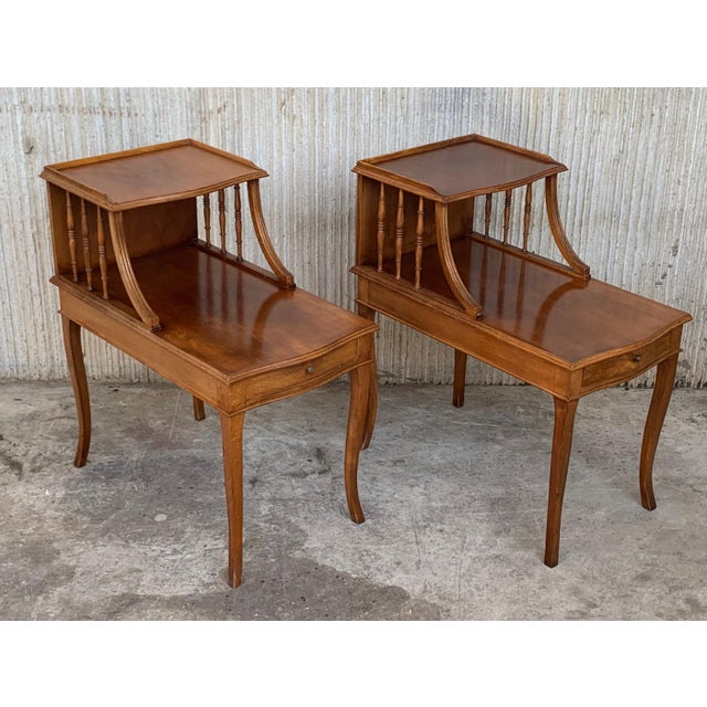 Pair of Early 20th Century Louis XV Walnut Nightstands Bedside Tables For Sale - Image 17 of 18