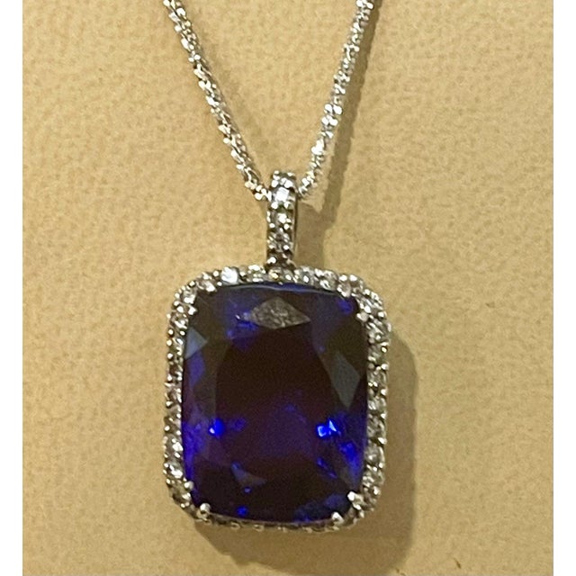 37.5 Carat Tanzanite Necklace & Diamond Pendant with Chain 14 Karat White Gold For Sale - Image 4 of 18