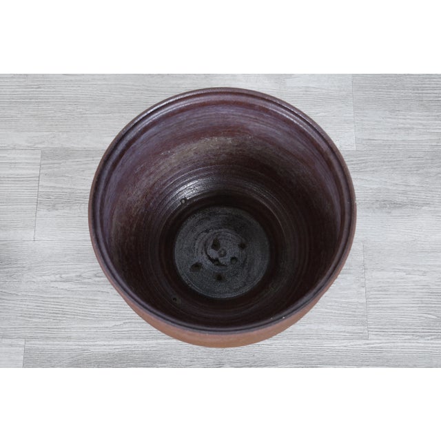 Brown Mid-Century Modern Earthgender Ceramic Planter by David Cressey & Robert Maxwell For Sale - Image 8 of 11