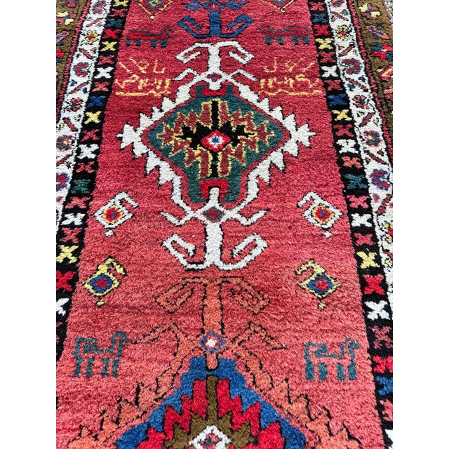 Red Antique Heriz Runner Rug in Wool, 1890s For Sale - Image 8 of 18