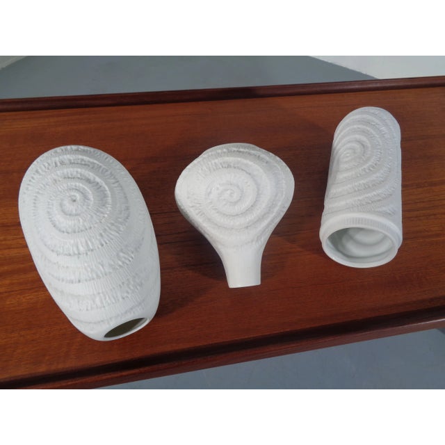 Mid-Century Op Art Vases from Royal KPM, 1960s, Set of 3 For Sale - Image 18 of 18