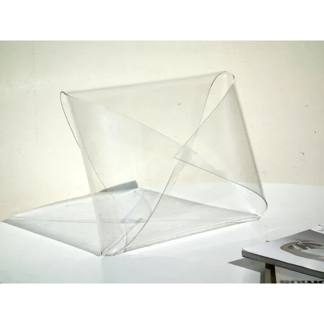 1970s Acrylic Glass Magazine Rack, 1970s For Sale - Image 5 of 6