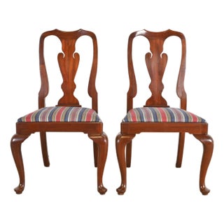 Henkel Harris Queen Anne Solid Mahogany Side Chairs or Dining Chairs, Pair For Sale