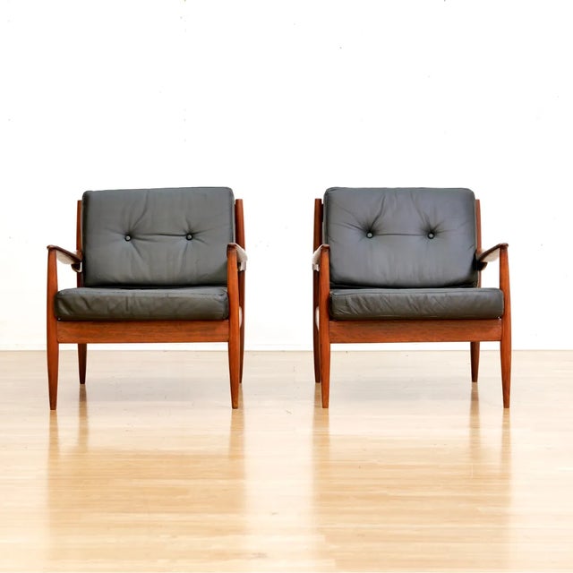 Pair of Mid Century Leather & Rosewood Lounge Chairs Attributed to Beka For Sale In Los Angeles - Image 6 of 12