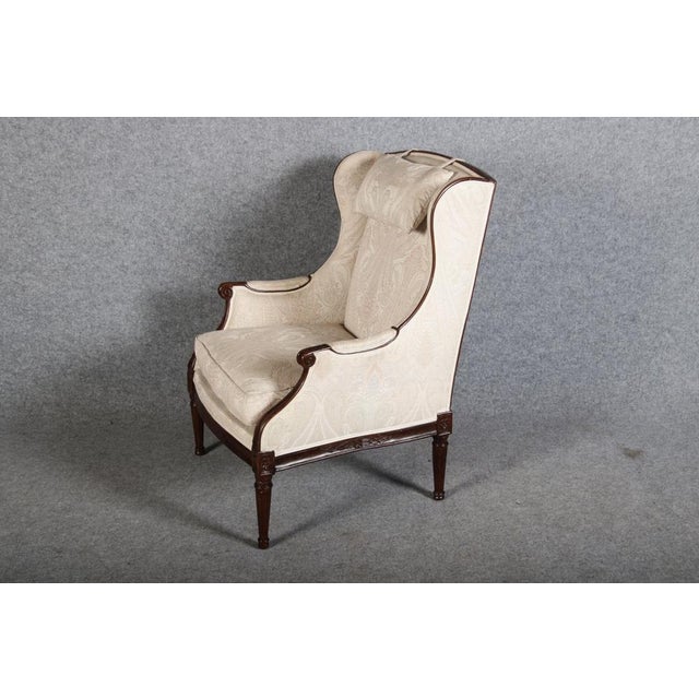Antique Louis XVI Armchair in Walnut, 1780 For Sale - Image 13 of 18