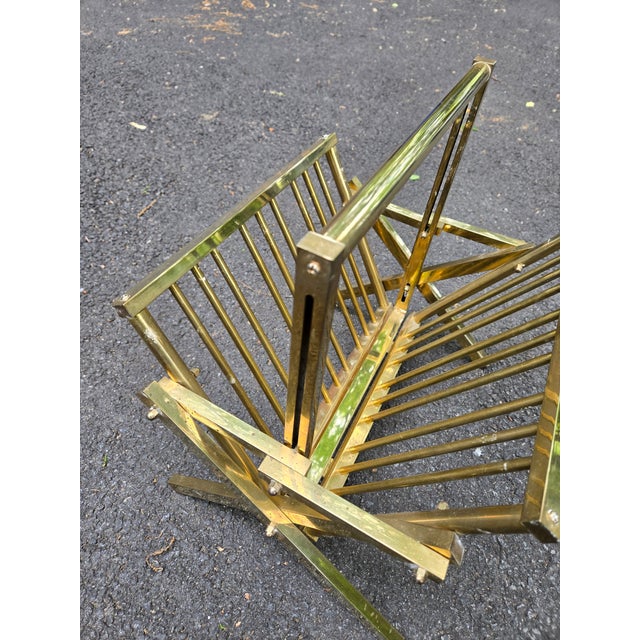 1970s Elegant Hollywood Regency Brass Magazine Rack For Sale - Image 4 of 8