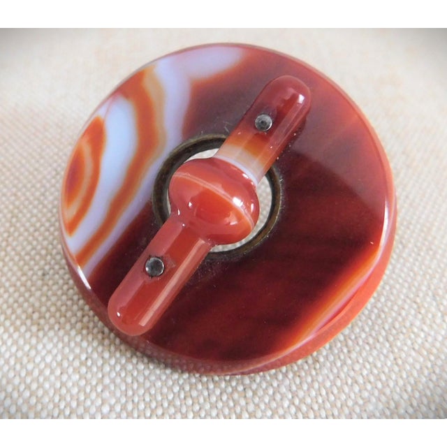 Vintage Round Banded Scottish Agate Brooch With Agate Crossbar For Sale - Image 9 of 9